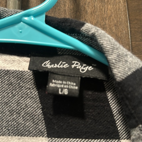 Large Charlie Page Flannel - Picture 2 of 3